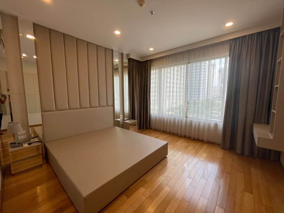 The Emporio Place - Image 9