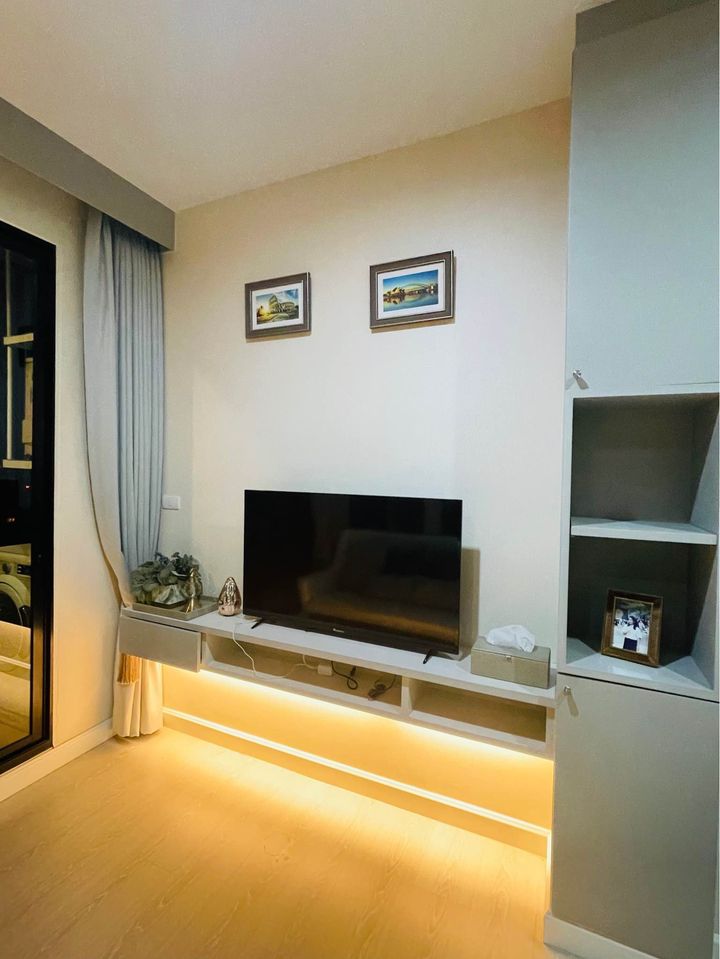 1 Bedroom Condo For Sale in Sam Sen Nok, Huai Khwang, Bangkok - Image 8
