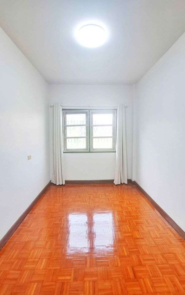 3 Bedroom Townhouse For Sale in Tha Sala, Mueang Chiang Mai, Chiang Mai - Image 12
