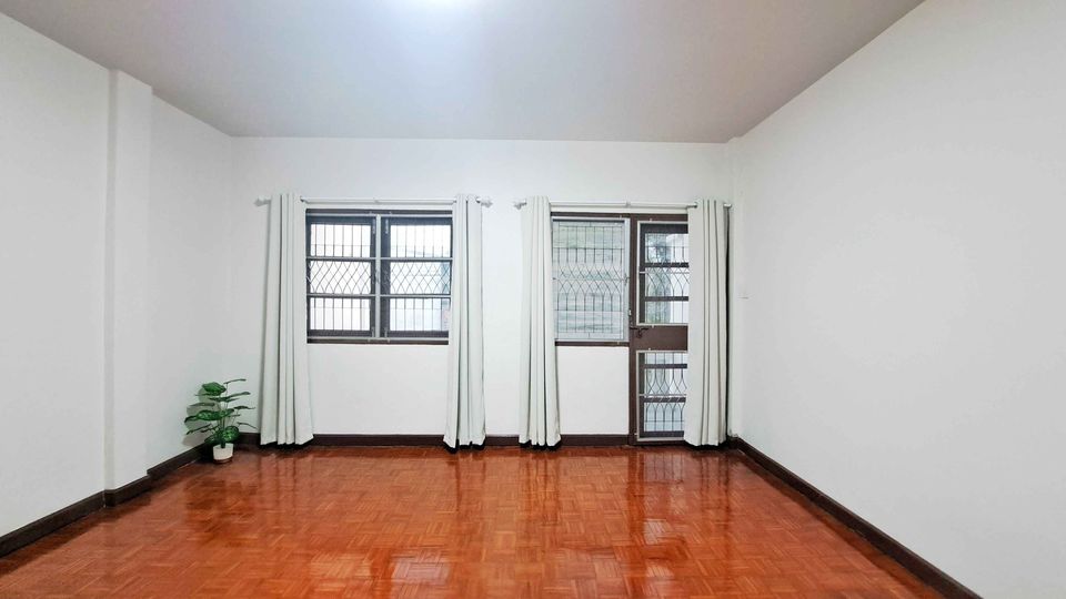 3 Bedroom Townhouse For Sale in Tha Sala, Mueang Chiang Mai, Chiang Mai - Image 4