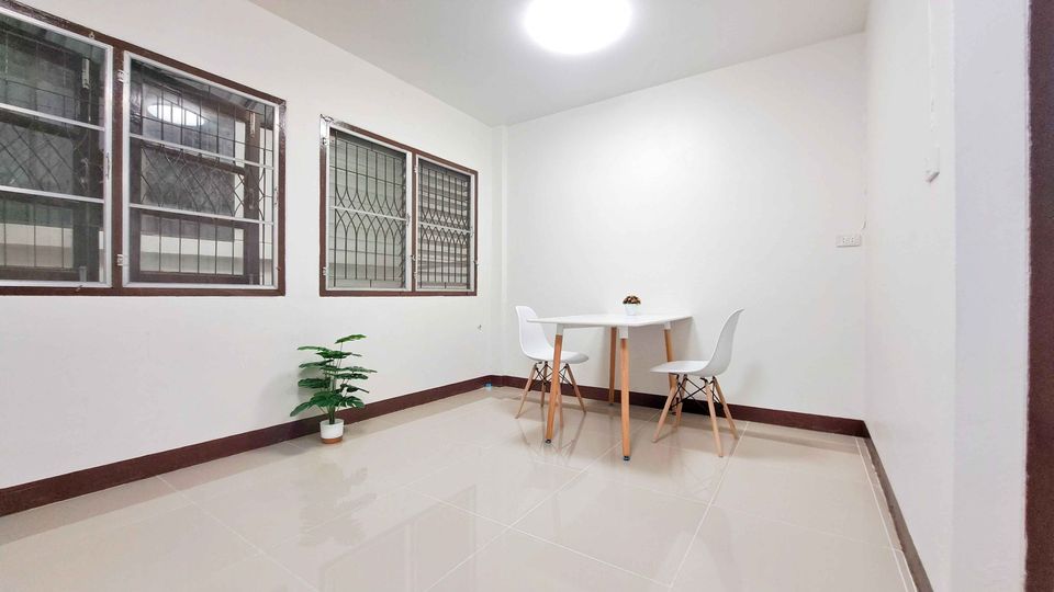 3 Bedroom Townhouse For Sale in Tha Sala, Mueang Chiang Mai, Chiang Mai - Image 9