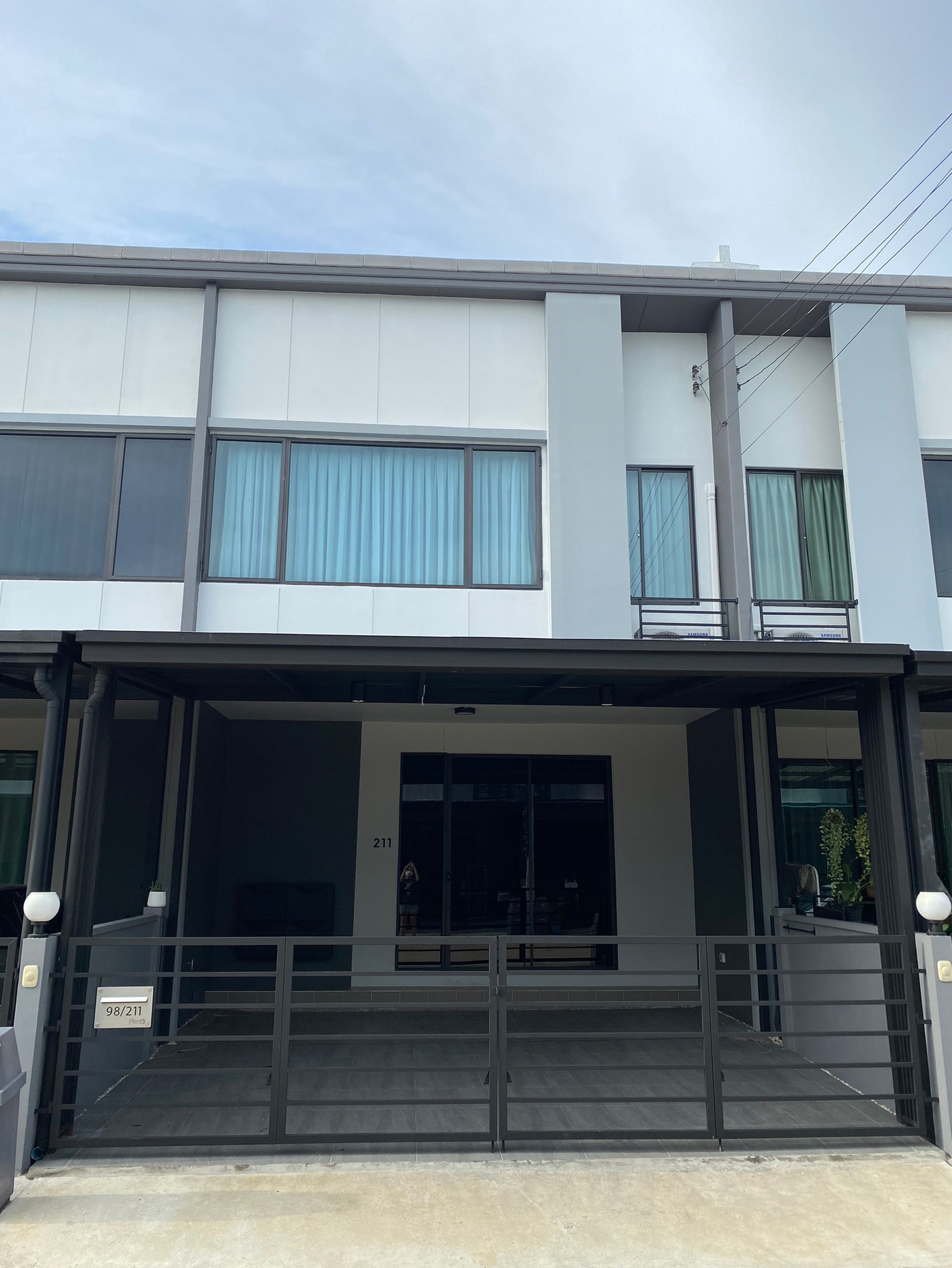 Pleno Bangna-Wongwaen - Image 1