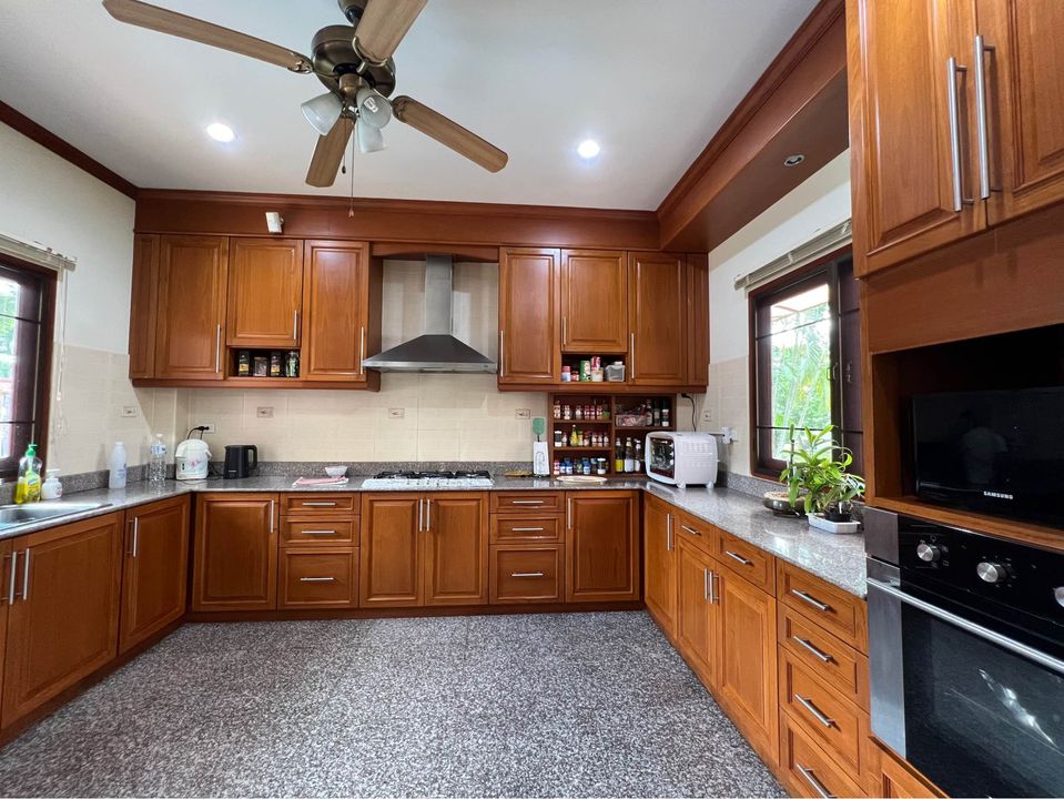 4 Bedroom House For Sale in San Pa Pao, San Sai, Chiang Mai - Image 12