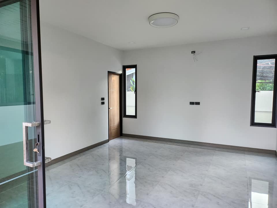 4 Bedroom House For Sale in San Klang, San Kamphaeng, Chiang Mai - Image 6