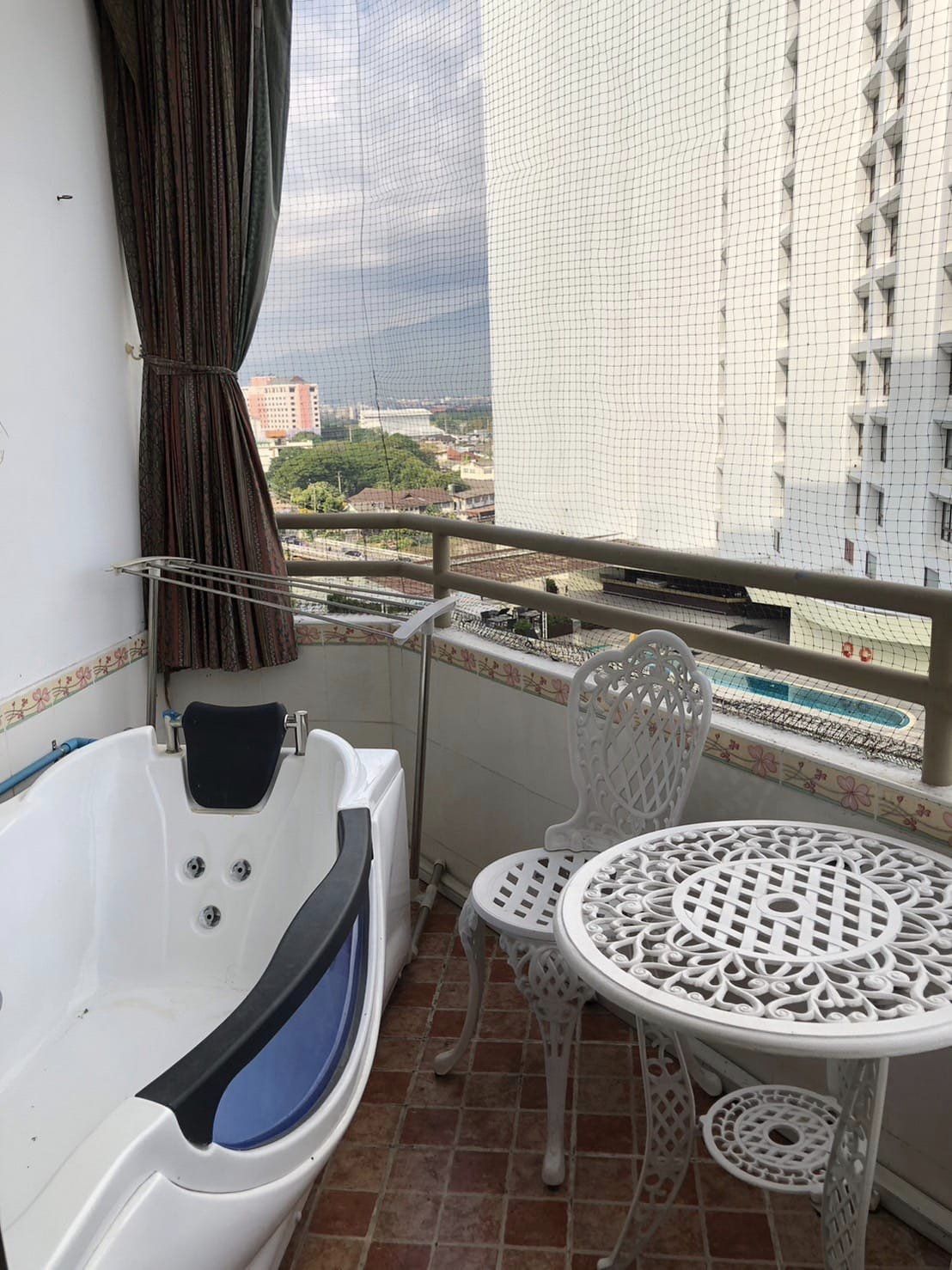 Riverside Condo - Image 10