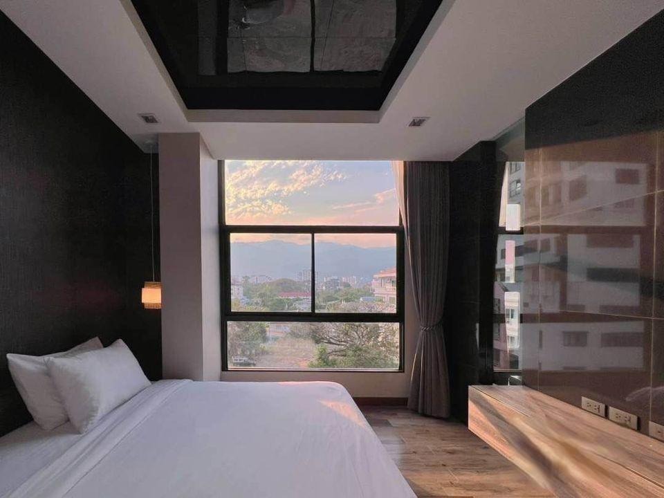 Moda Condo - Image 2