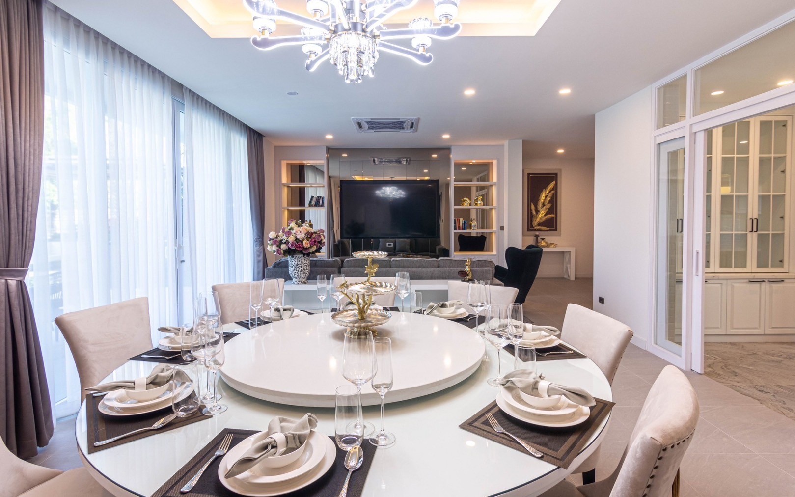 5 Bedroom House  in Pa Daet, Mueang Chiang Mai, Chiang Mai - Image 12