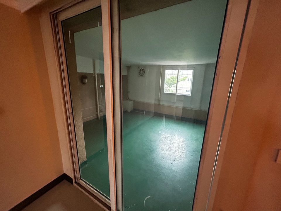  Retail Space  in Sam Sen Nok, Huai Khwang, Bangkok - Image 16