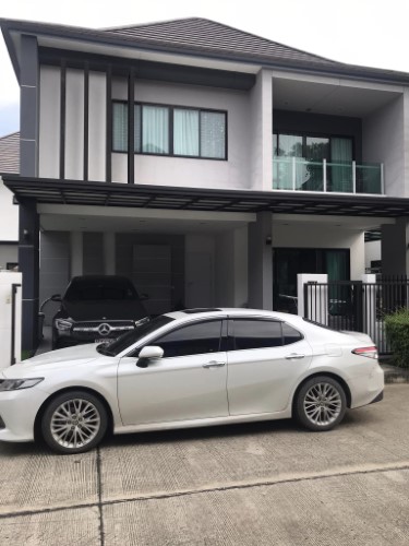 3 Bedroom House  in Dokmai, Prawet, Bangkok - Image 1