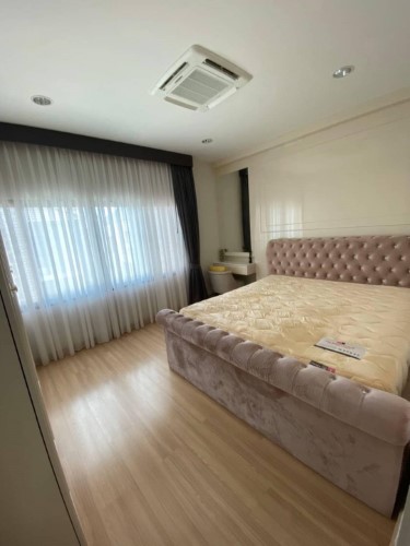 3 Bedroom House  in Dokmai, Prawet, Bangkok - Image 8