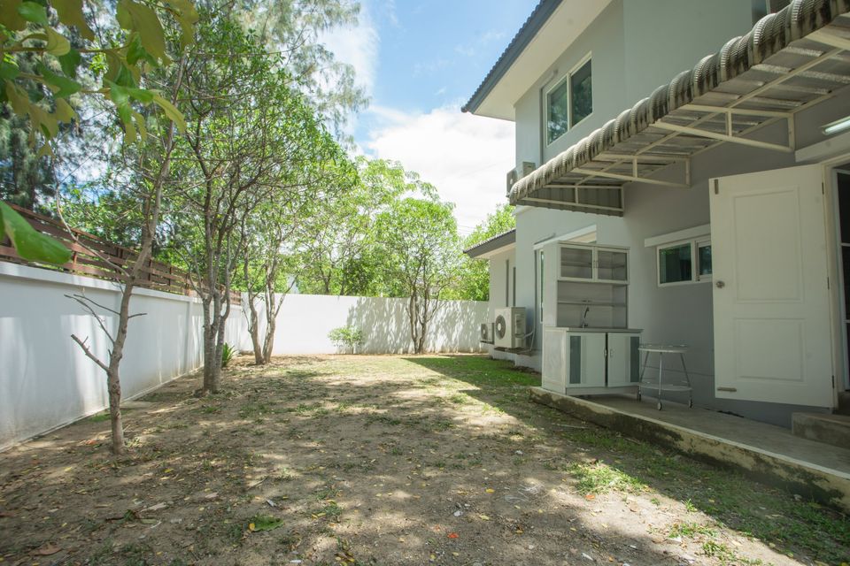Land and Houses Park San Sai - Image 18