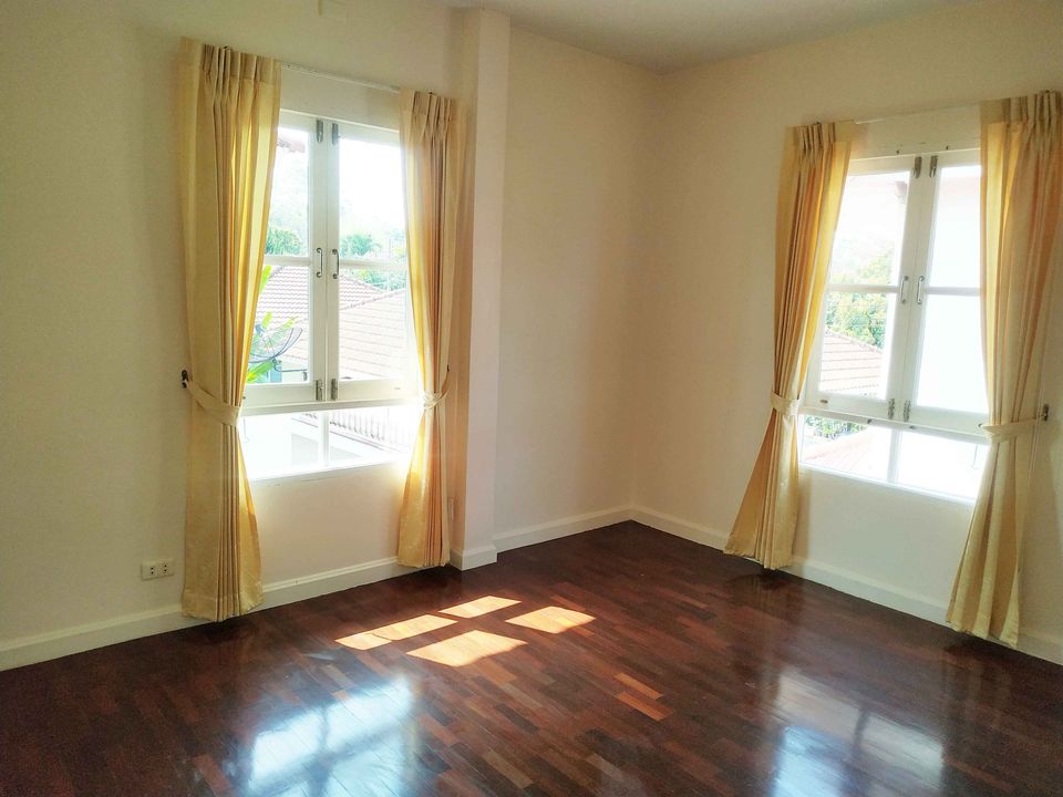 Land and Houses Park San Sai - Image 10