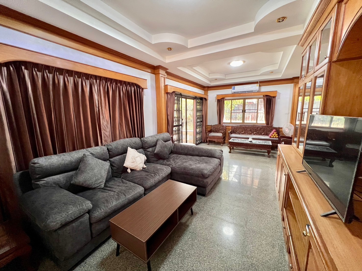 5 Bedroom House For Rent in Fa Ham, Mueang Chiang Mai, Chiang Mai - Image 2