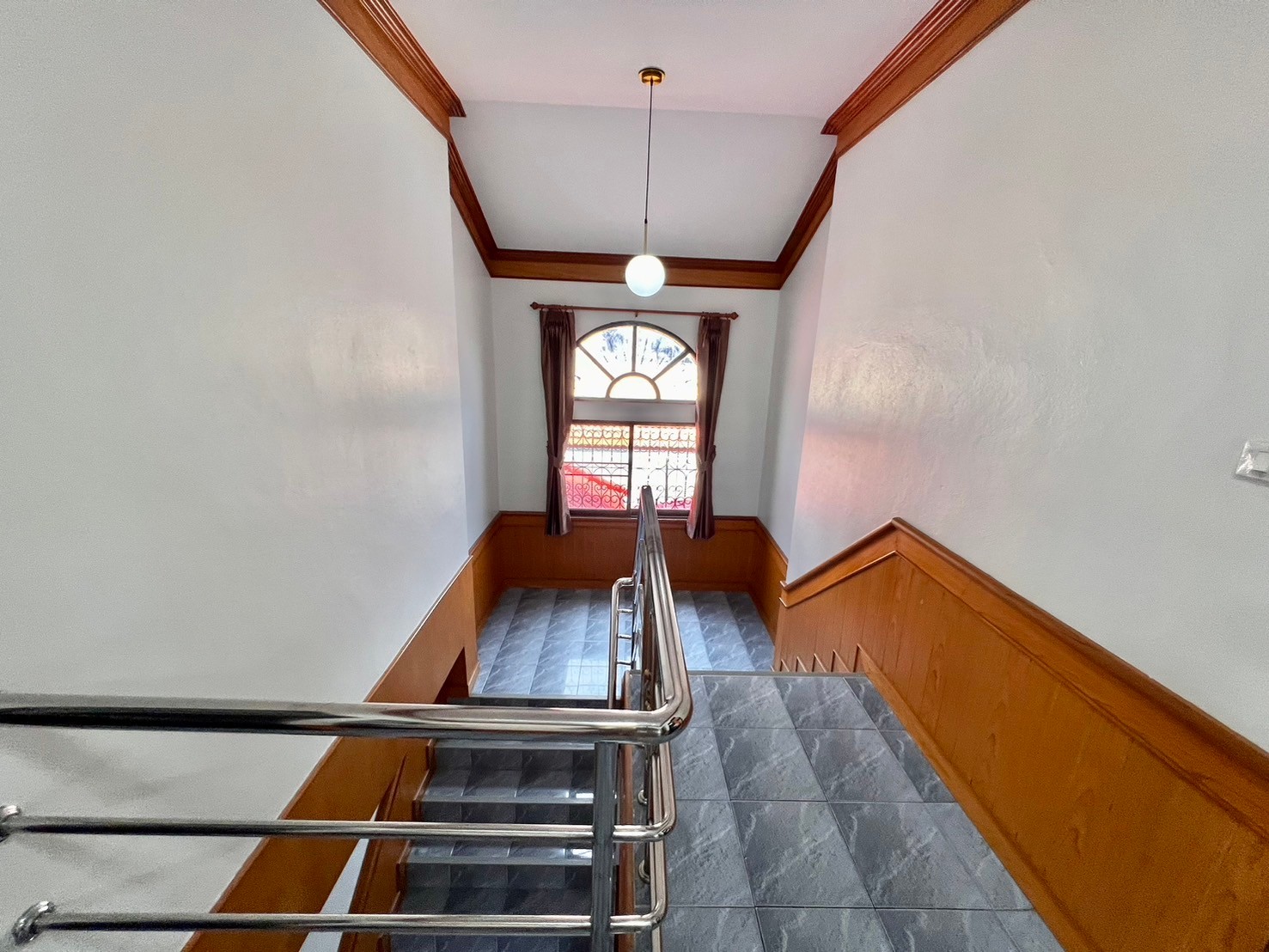 5 Bedroom House For Rent in Fa Ham, Mueang Chiang Mai, Chiang Mai - Image 9