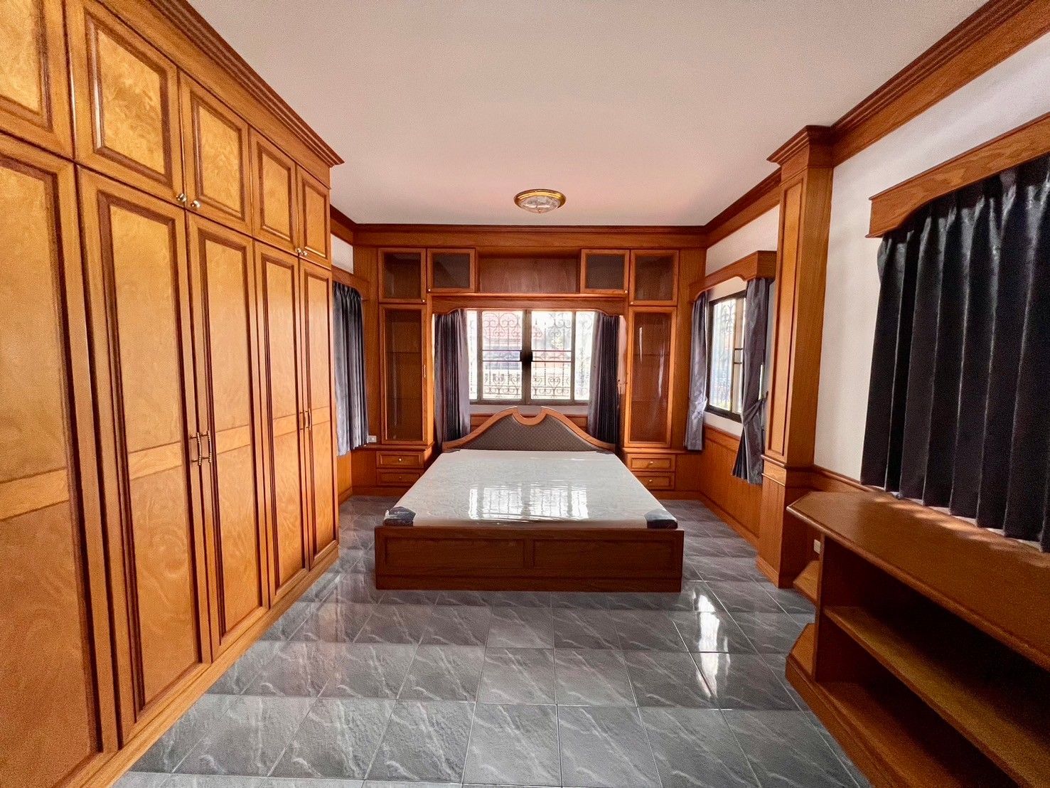 5 Bedroom House For Rent in Fa Ham, Mueang Chiang Mai, Chiang Mai - Image 17