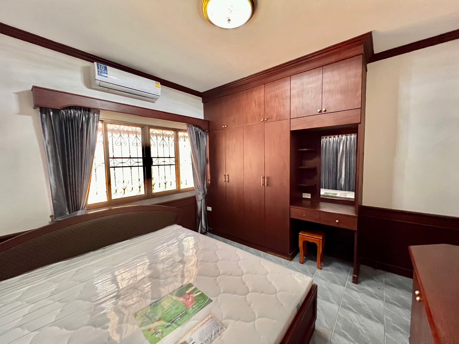 5 Bedroom House For Rent in Fa Ham, Mueang Chiang Mai, Chiang Mai - Image 4