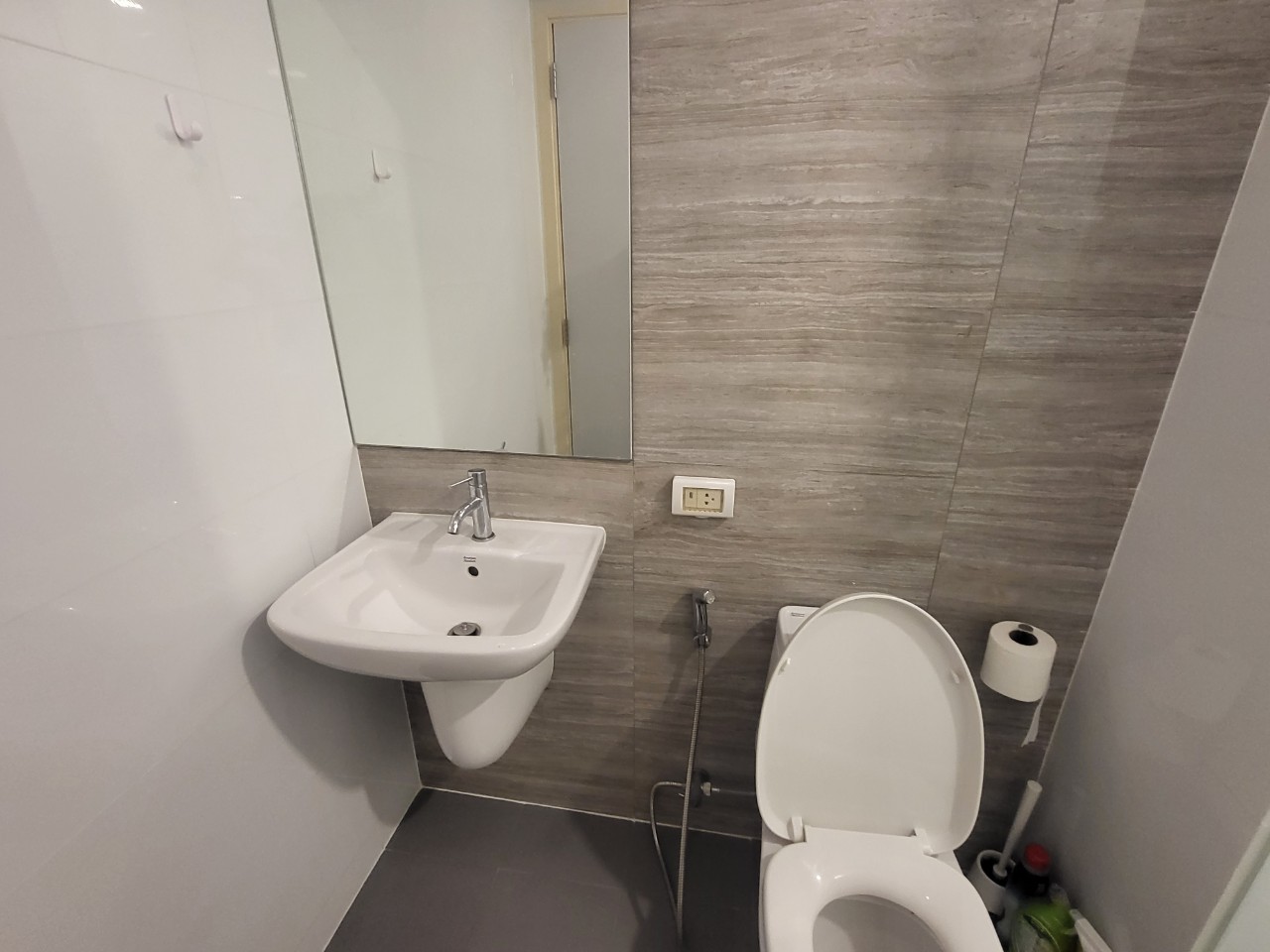Brixton Pet&Play Sukhumvit 107 - Image 7