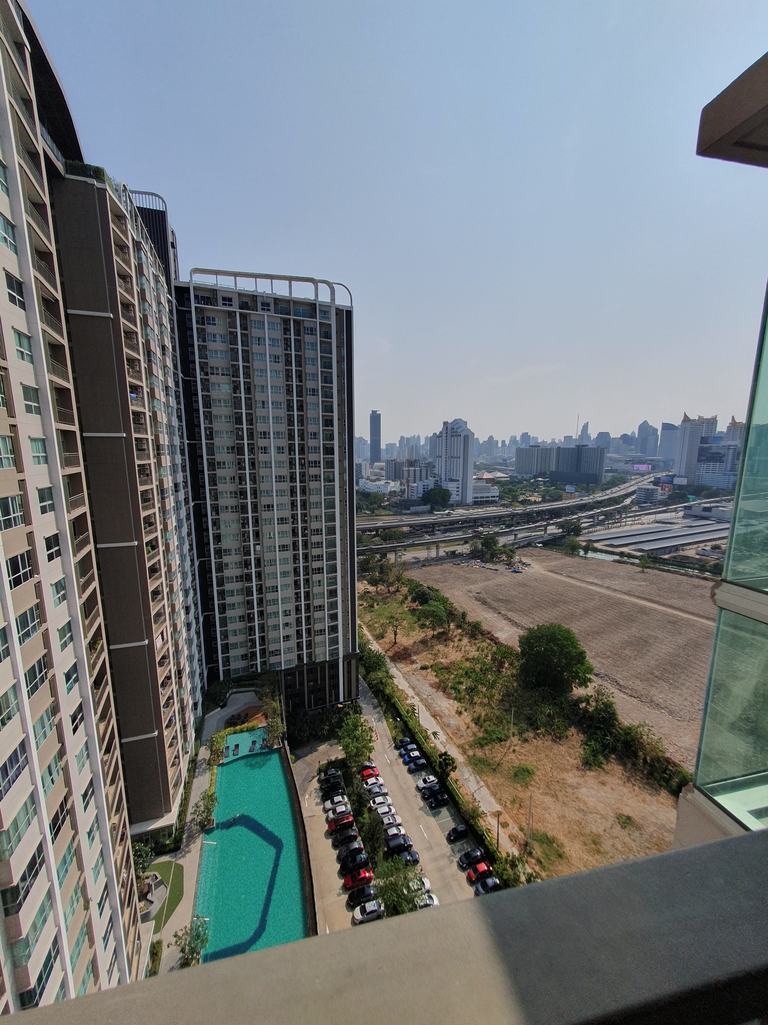 1 Bedroom Condo For Sale in Sam Sen Nok, Huai Khwang, Bangkok - Image 9