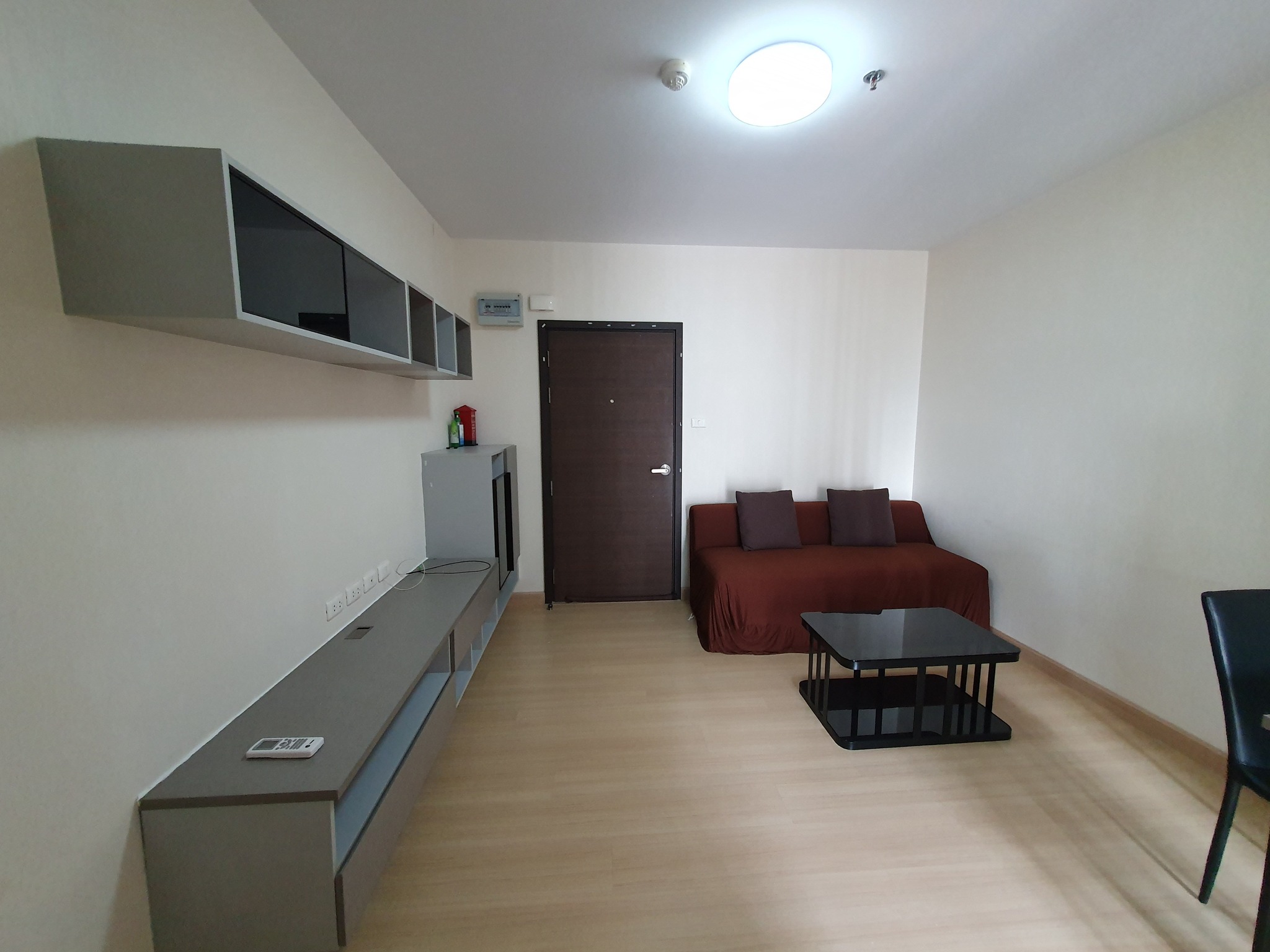1 Bedroom Condo For Sale in Sam Sen Nok, Huai Khwang, Bangkok - Image 1