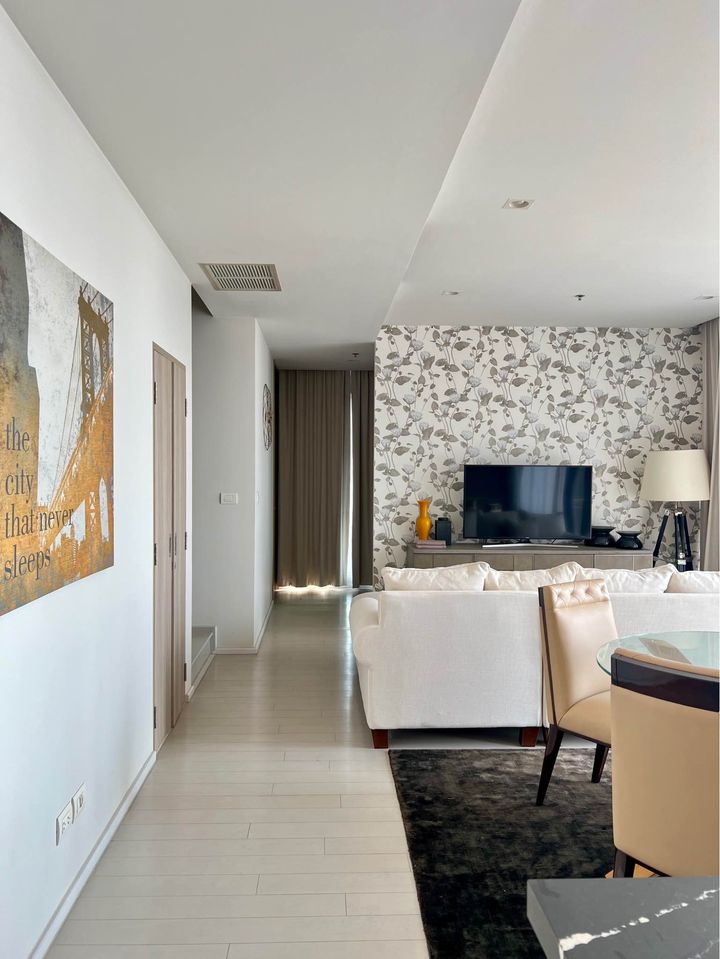 Noble Ploenchit - Image 6