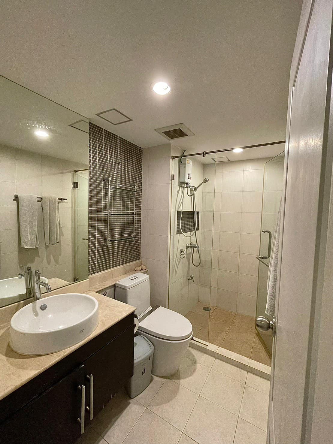 properties%2F08hndkbxOns3ZxInIdCv%2Fpics%2FACmWyj9PG5hrLNUcDzQ8-418150617_10161369471523834_1868550855925240913_n.jpg?alt=media&token=90c27764-e6f5-4aee-95a7-70ccb999a860