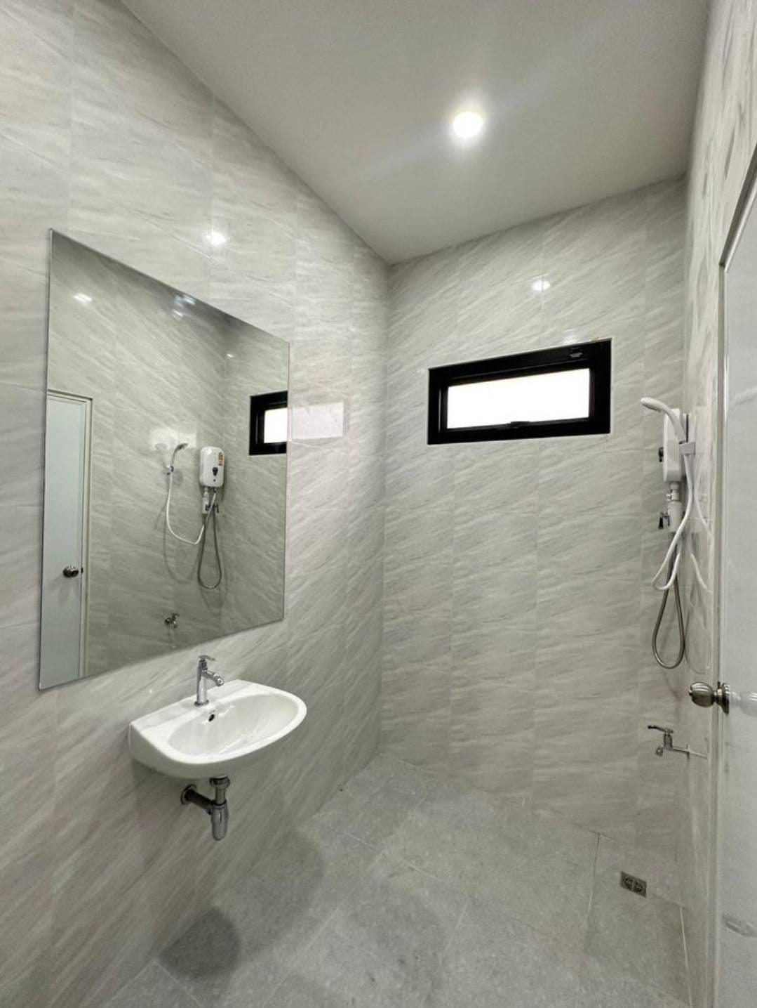 3 Bedroom Townhouse  in Suthep, Mueang Chiang Mai, Chiang Mai - Image 12