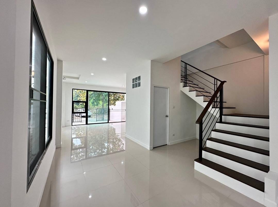 3 Bedroom Townhouse  in Suthep, Mueang Chiang Mai, Chiang Mai - Image 3