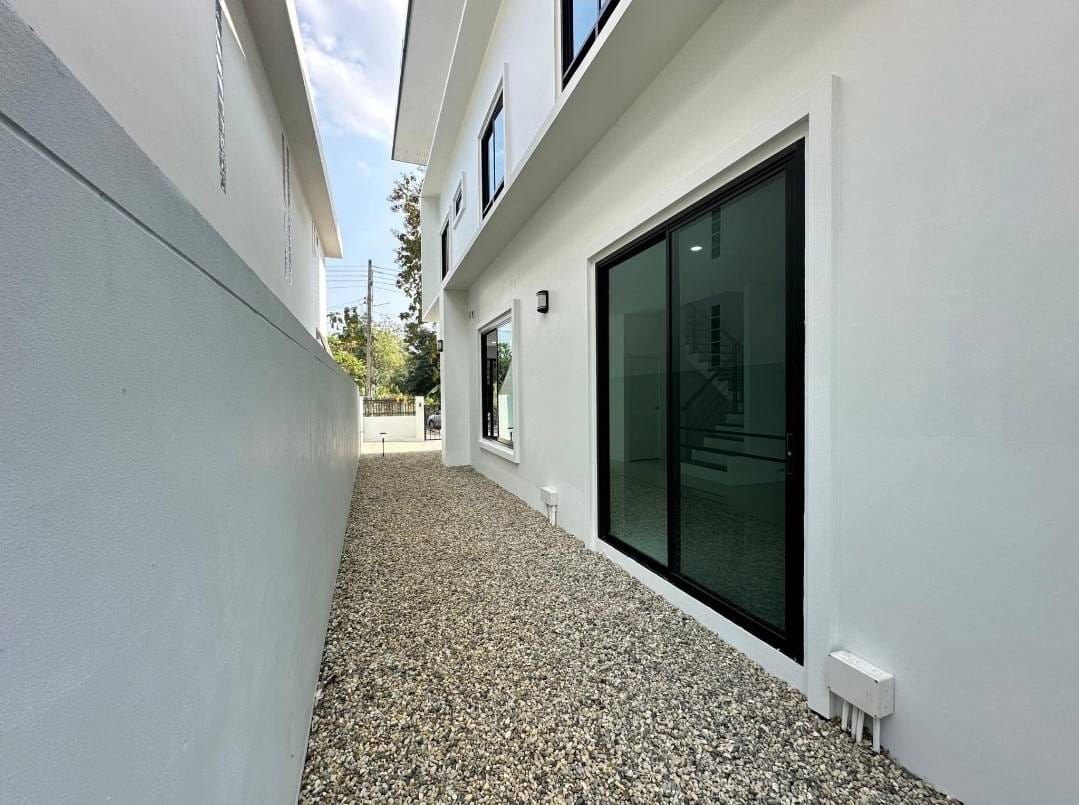 3 Bedroom Townhouse  in Suthep, Mueang Chiang Mai, Chiang Mai - Image 13