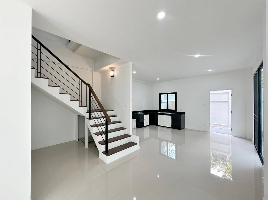 3 Bedroom Townhouse  in Suthep, Mueang Chiang Mai, Chiang Mai - Image 7