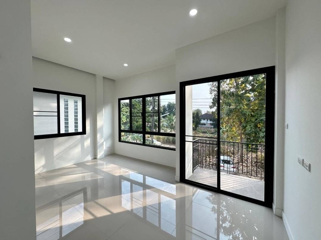 3 Bedroom Townhouse  in Suthep, Mueang Chiang Mai, Chiang Mai - Image 9