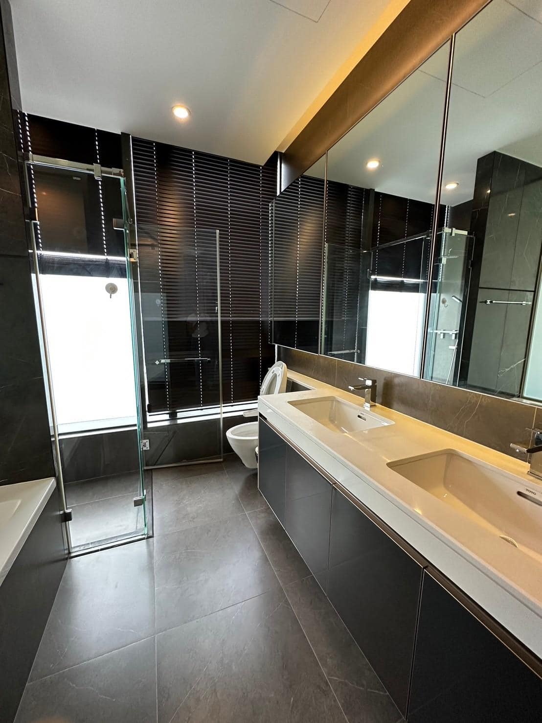 The Esse at Singha Complex - Image 4