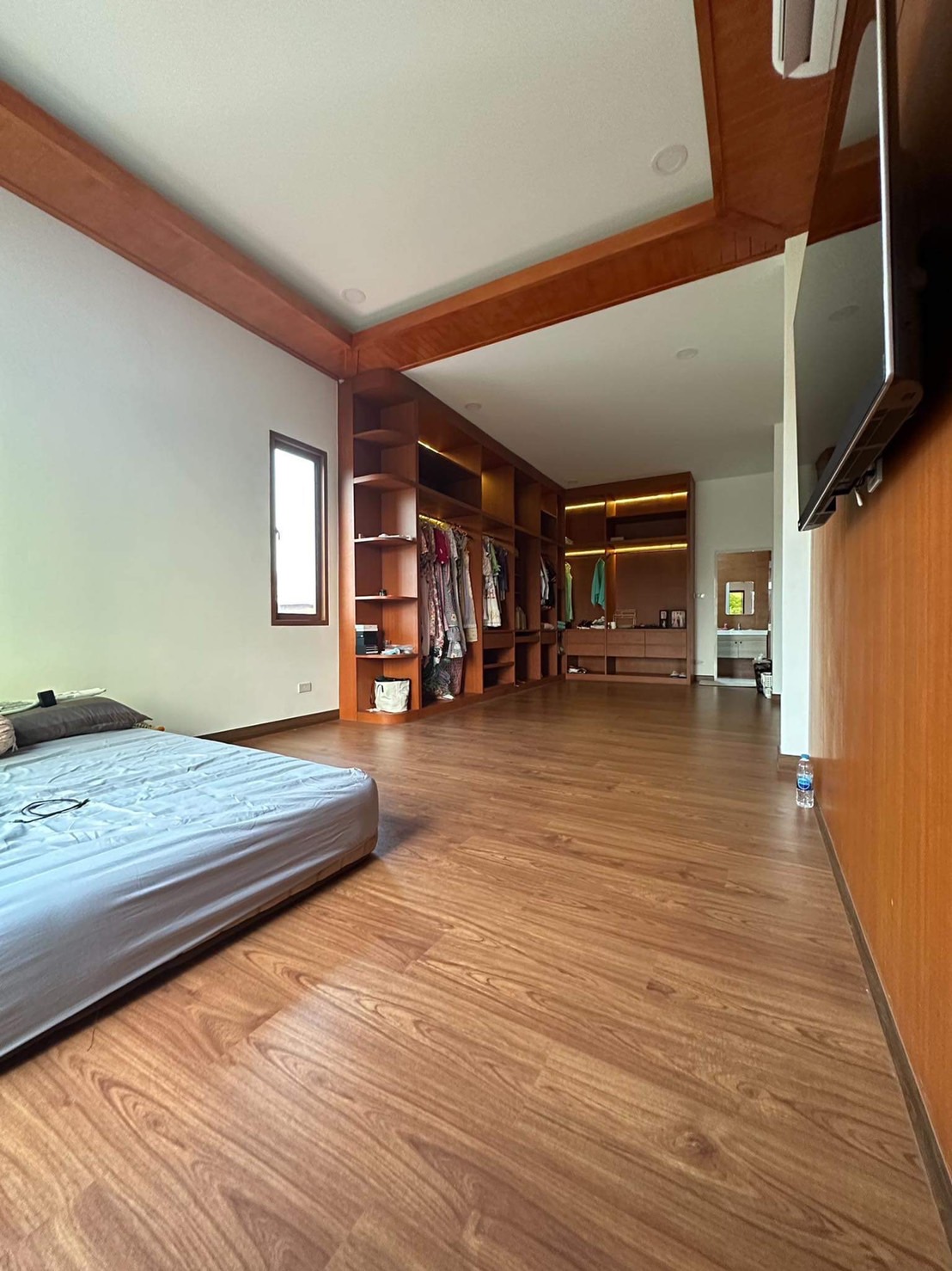 4 卧室 独立房屋  在  - Image 8