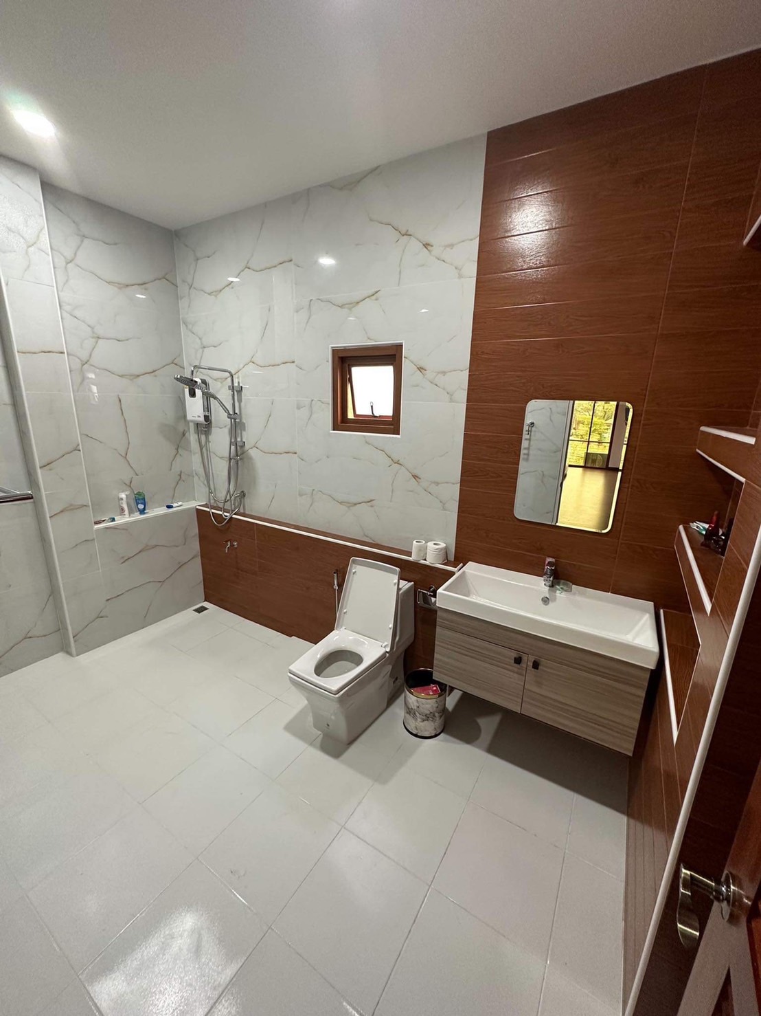 4 卧室 独立房屋  在  - Image 14