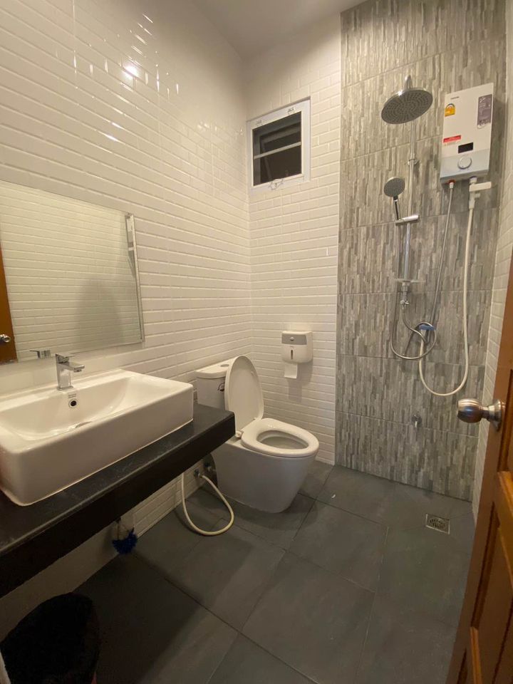 4 Bedroom House For Sale in Nong Chom, San Sai, Chiang Mai - Image 13
