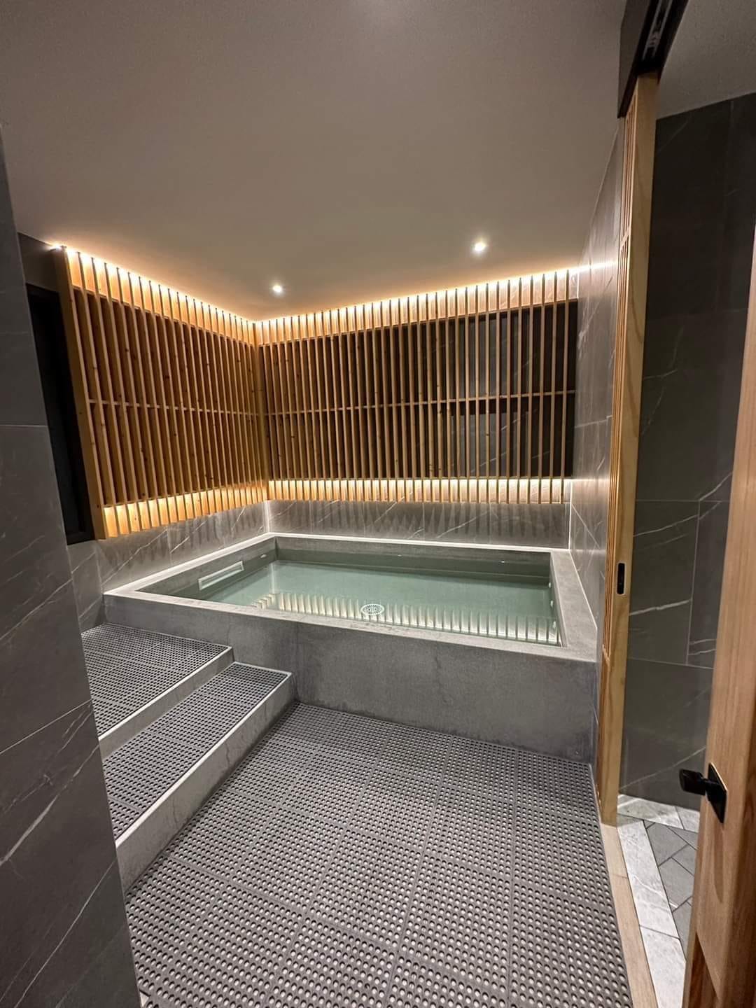 1 Bedroom Condo For Sale in Khlong Tan Nuea, Vadhana, Bangkok - Image 6