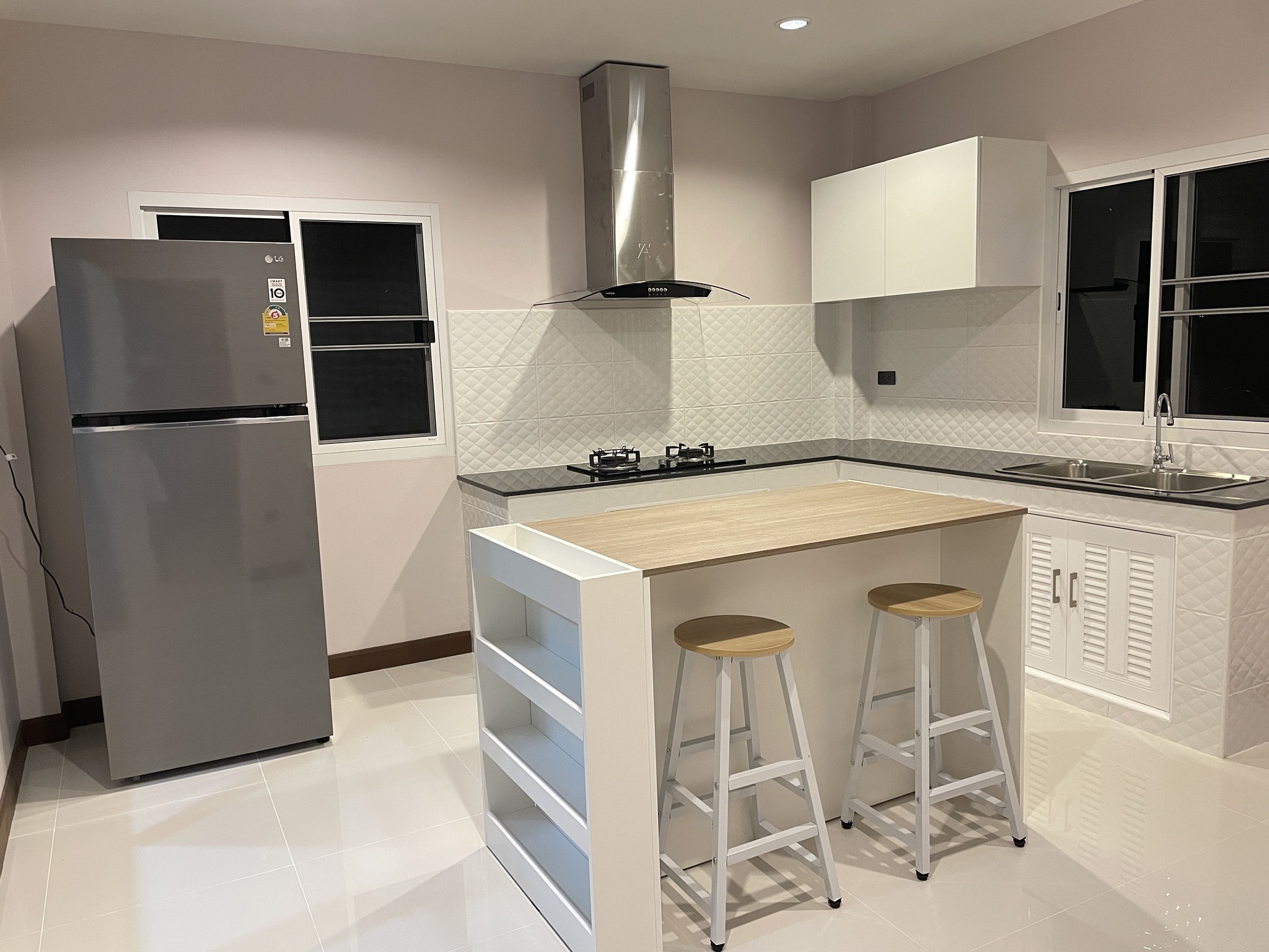 Thanaporn Park Home 5 - Image 11