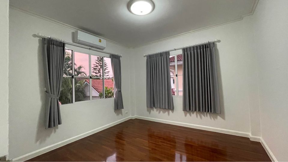 Land and Houses Park San Sai - Image 10