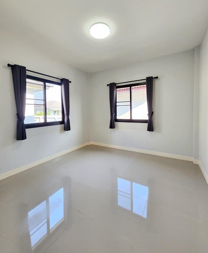 3 Bedroom House For Rent in Tha Wang Tan, Saraphi, Chiang Mai - Image 4