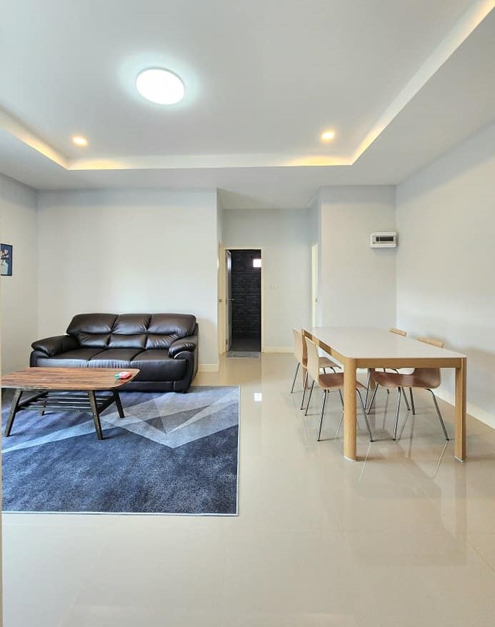 3 Bedroom House For Rent in Tha Wang Tan, Saraphi, Chiang Mai - Image 9