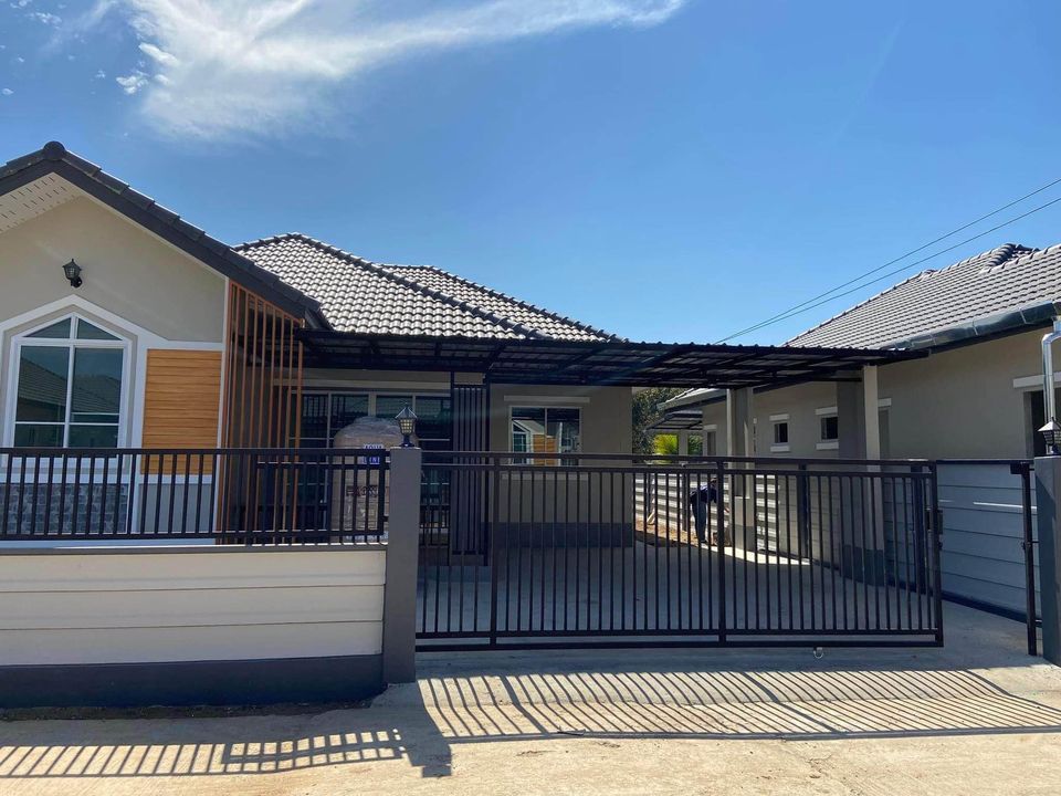 3 Bedroom House For Sale in Pa Phai, San Sai, Chiang Mai - Image 5