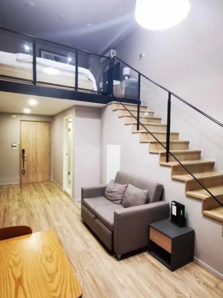 Blossom Condo Sathon-Charoen Rat - Image 1