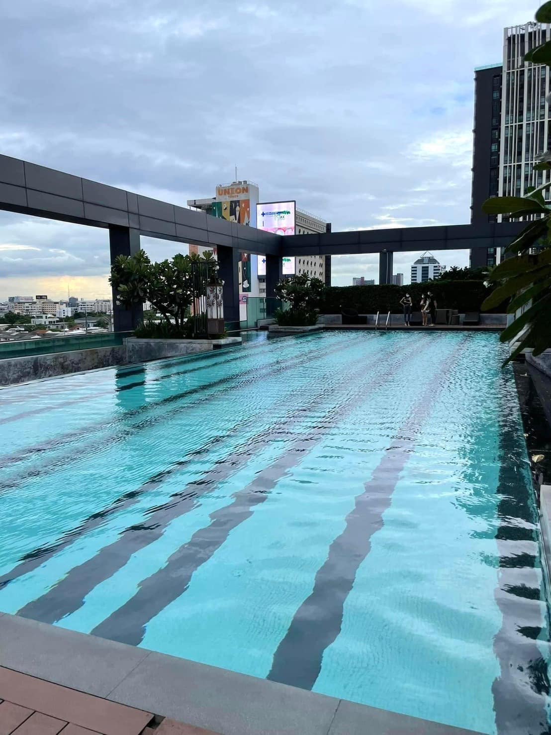 Thru Thong Lor - Image 6