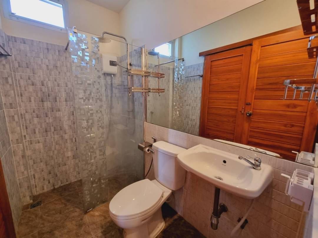 2 Bedroom House For Rent in Ban Waen, Hang Dong, Chiang Mai - Image 9