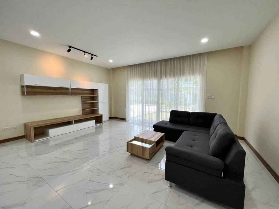 3 Bedroom House For Rent in Ban Waen, Hang Dong, Chiang Mai - Image 2