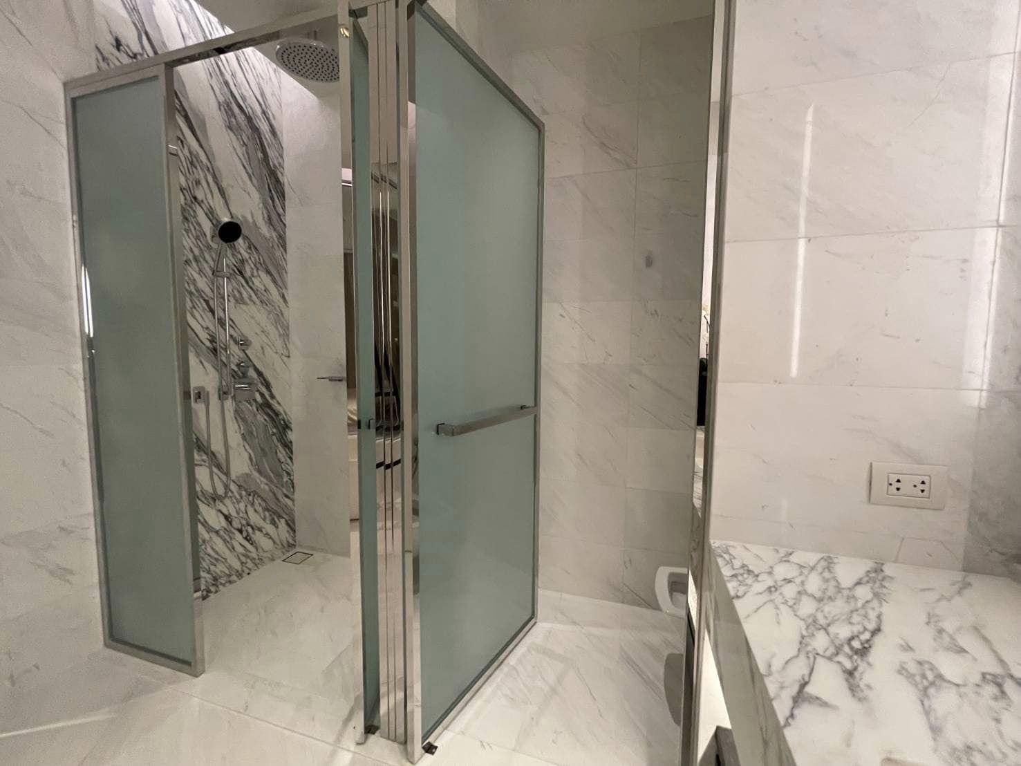 Four Seasons Private Residences - Image 16