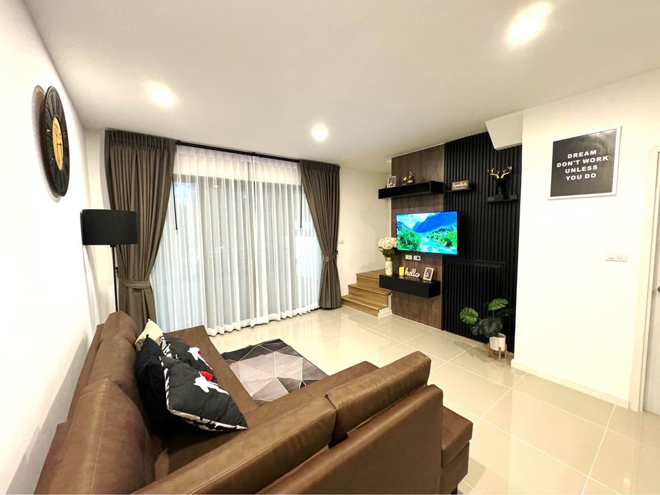 Patio Srinakarin - Rama 9 - Image 17