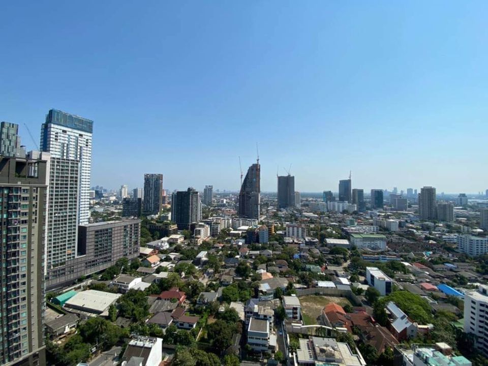 Beatniq Sukhumvit 32 - Image 13