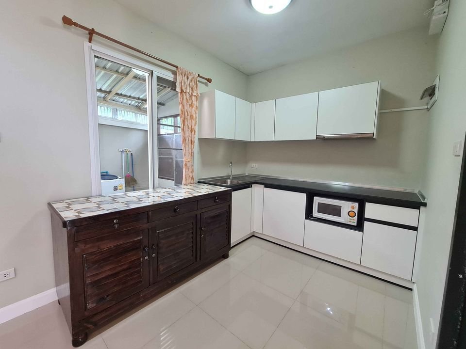 3 Bedroom Townhouse For Sale in Chang Khlan, Mueang Chiang Mai, Chiang Mai - Image 5