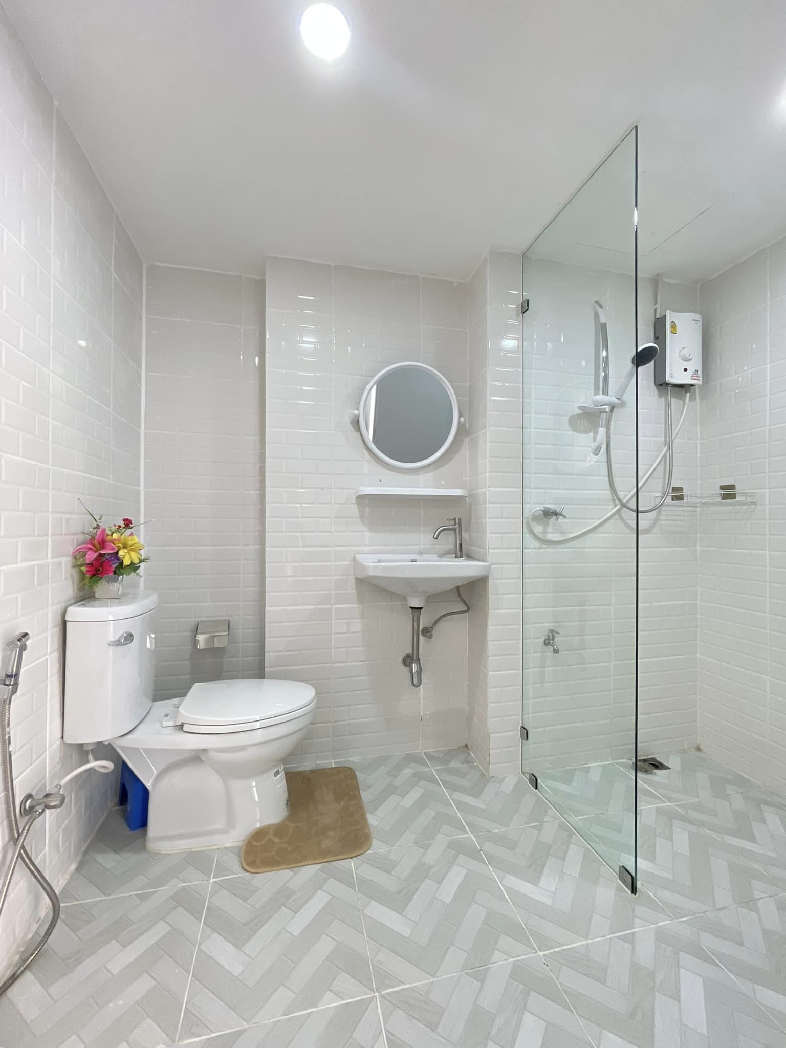 PP Condo - Image 8
