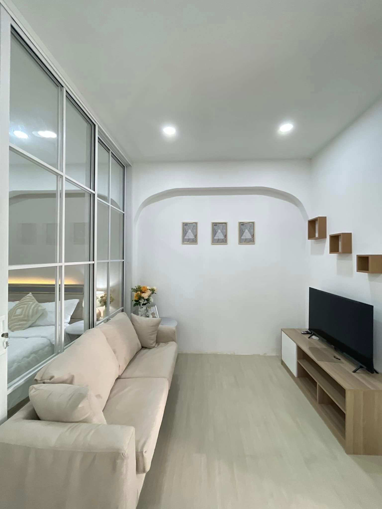 PP Condo - Image 1